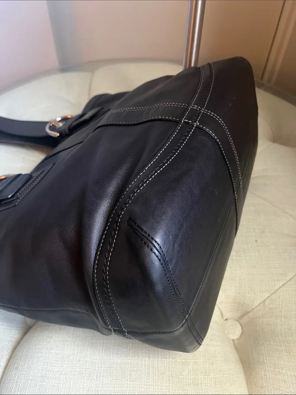 Coach Y2K Black Leather Tote Bag Silver Buckle Hardware White Contrast Stiching - Picture 10 of 16